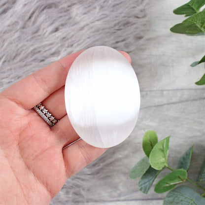 Selenite Palm Stone - Pure Tranquility - Thesoulmindspirit